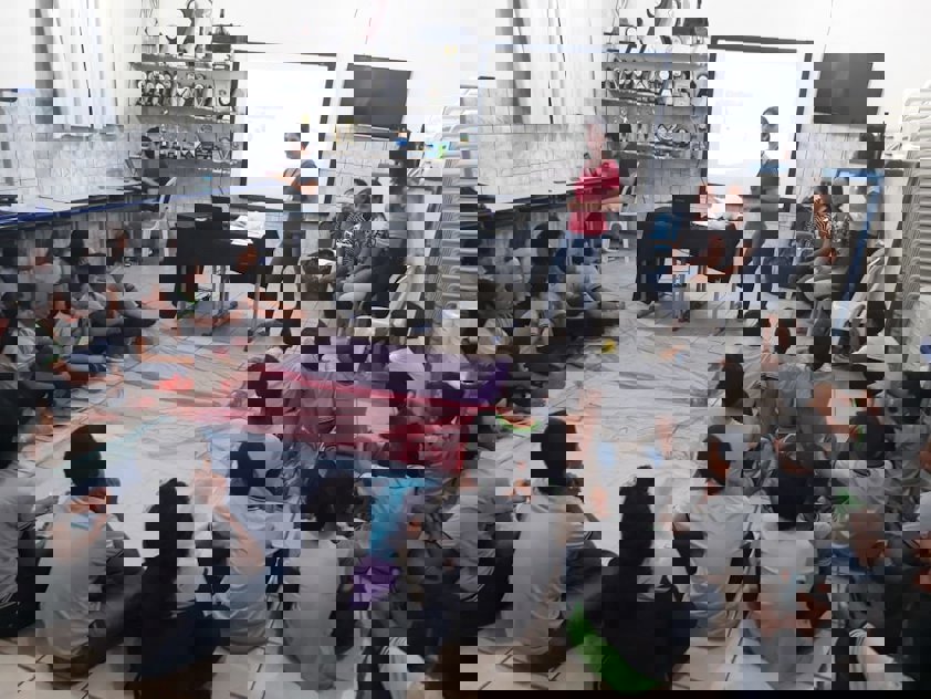 Alunos da Escola Belarmina Fernandes aprendem sobre reciclagem