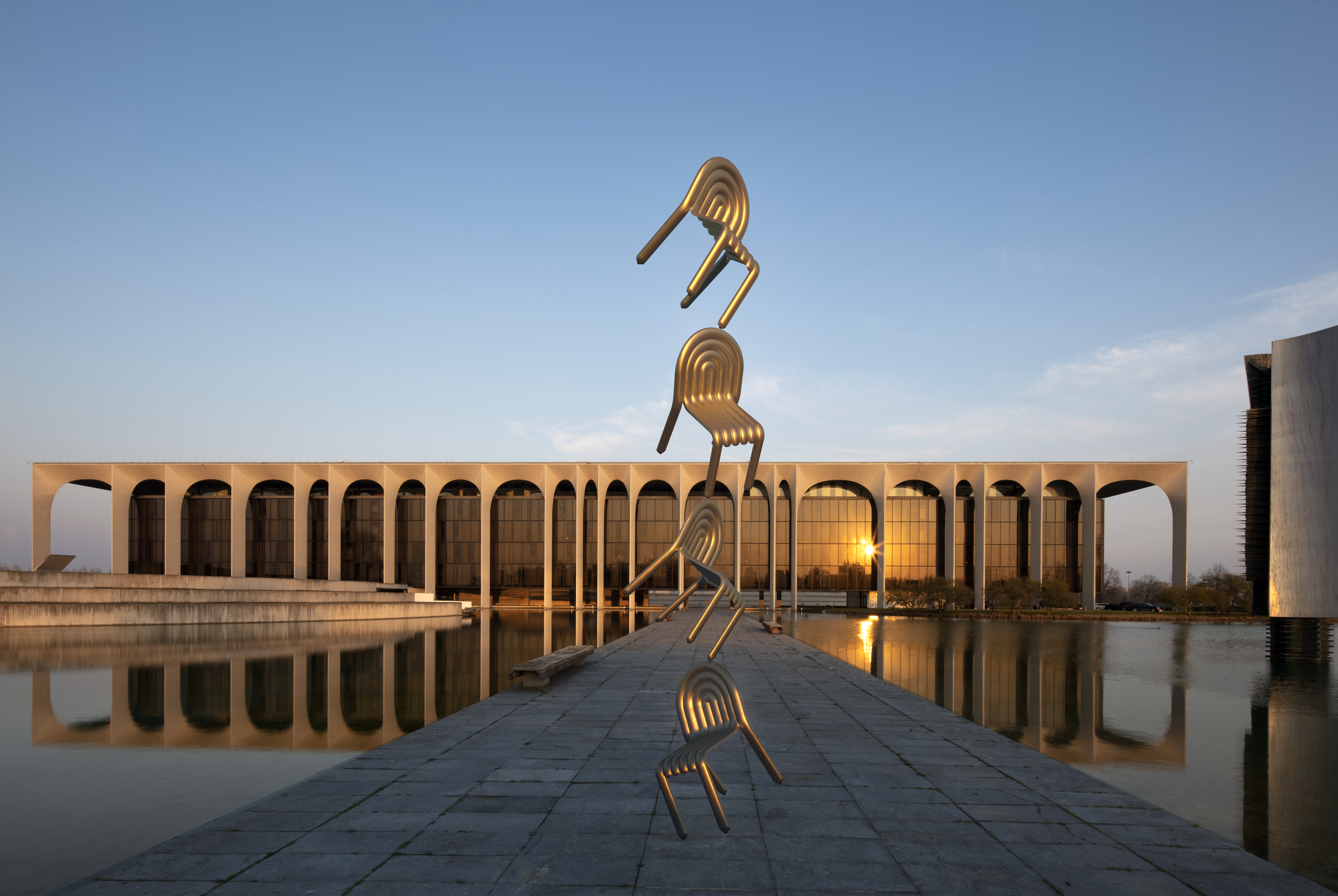 Tom Dixon_Hydro Chair_Palazzo Mondadori_CGI