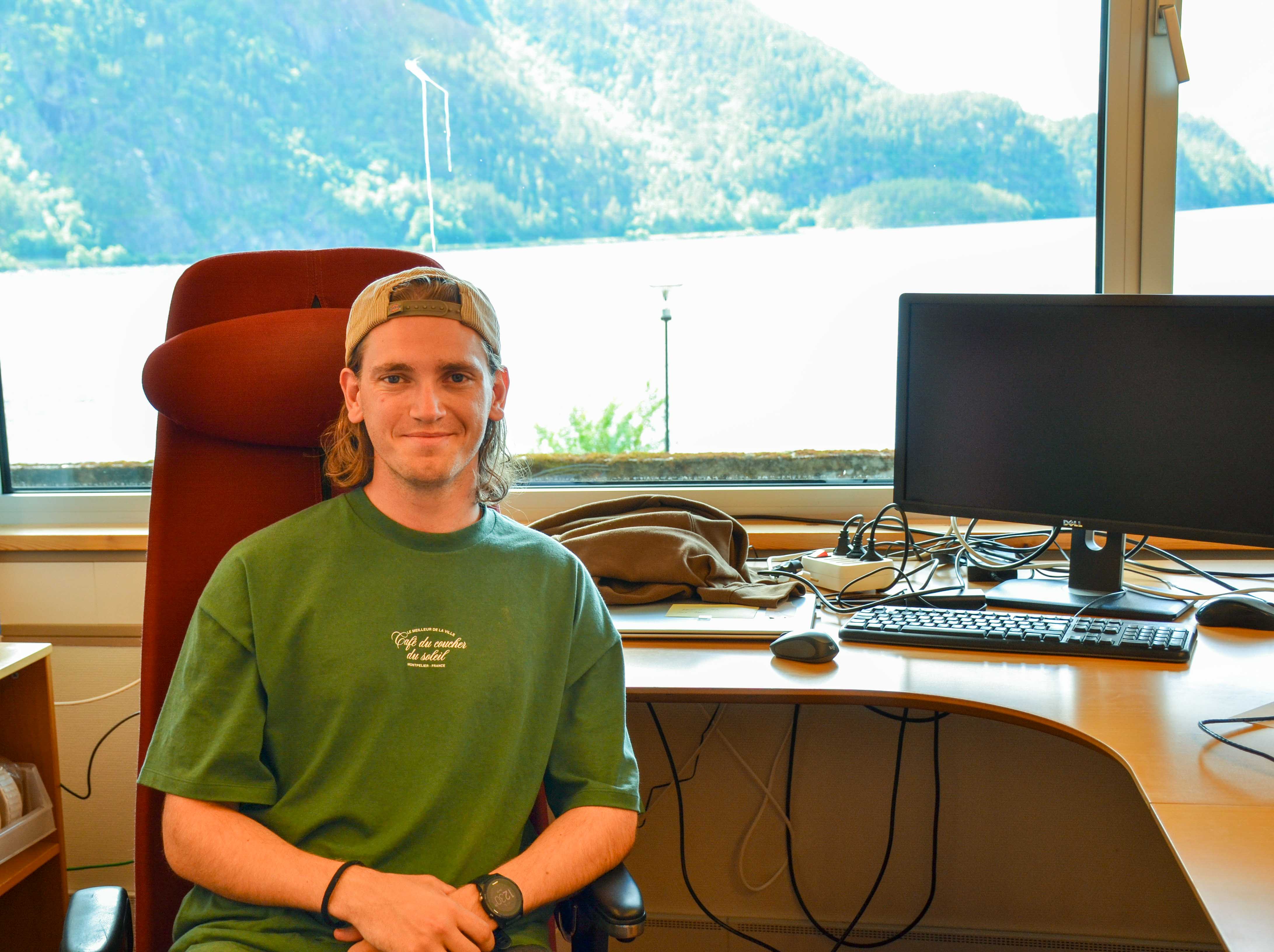 Arbeid ved kraftverka i Røldal-Suldal gir ein variert arbeidskvardag med både kontorjobb og arbeid ute i felt.